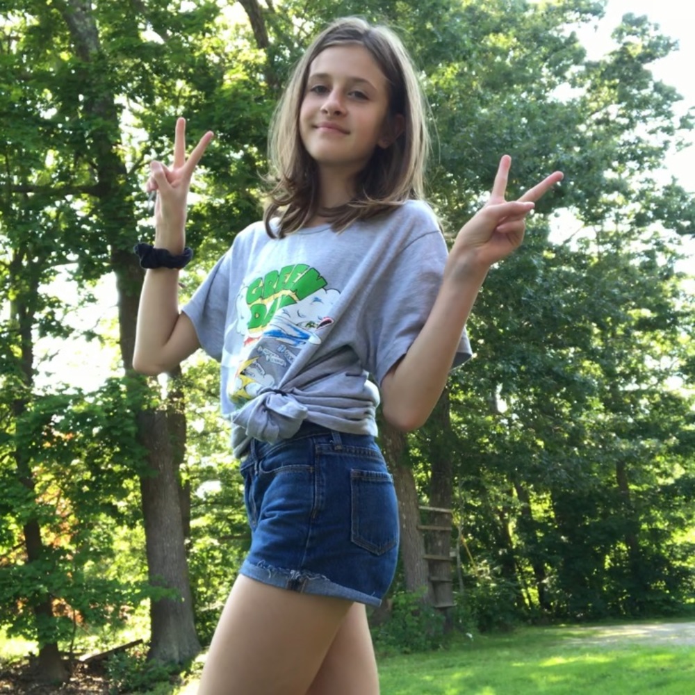 Meet your Posher, Alexis